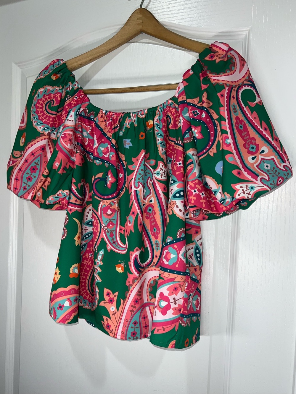 Jade Melody Women's Pink Paisley Spring Puff Sleeve Off The Shoulder Blouse XS